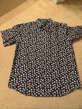 Men's 2XL s/s button down 🌸